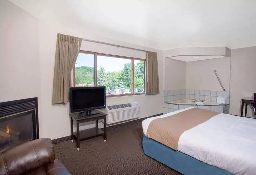 هتل Americinn By Wyndham Green Bay West