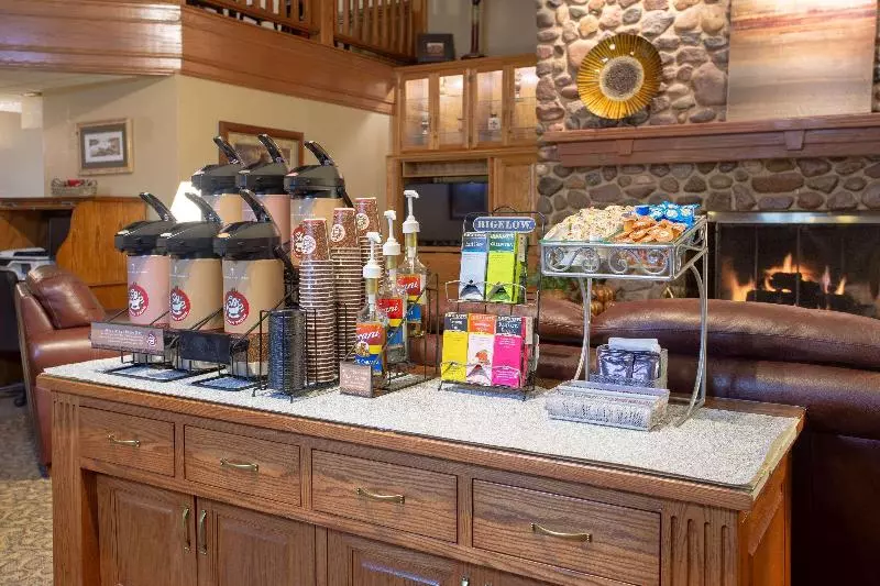 هتل Americinn By Wyndham Green Bay West