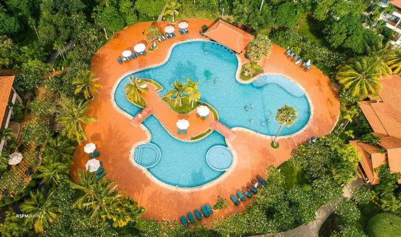 Отель Angkor Palace Suite & Villa