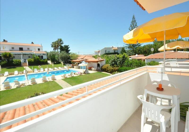 Отель Apartamentos Flor Da Laranja, Albufeira