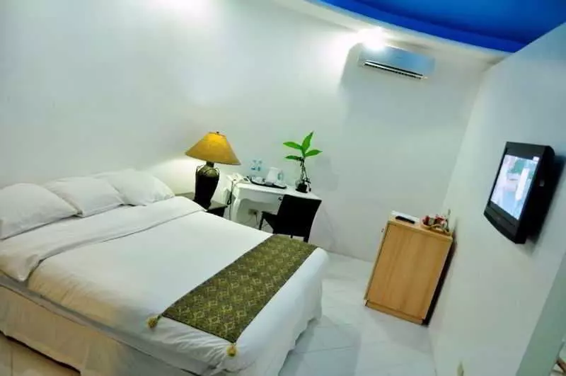 Hotel Cordova Reef Village Resort