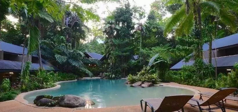 Отель Ferntree Rainforest