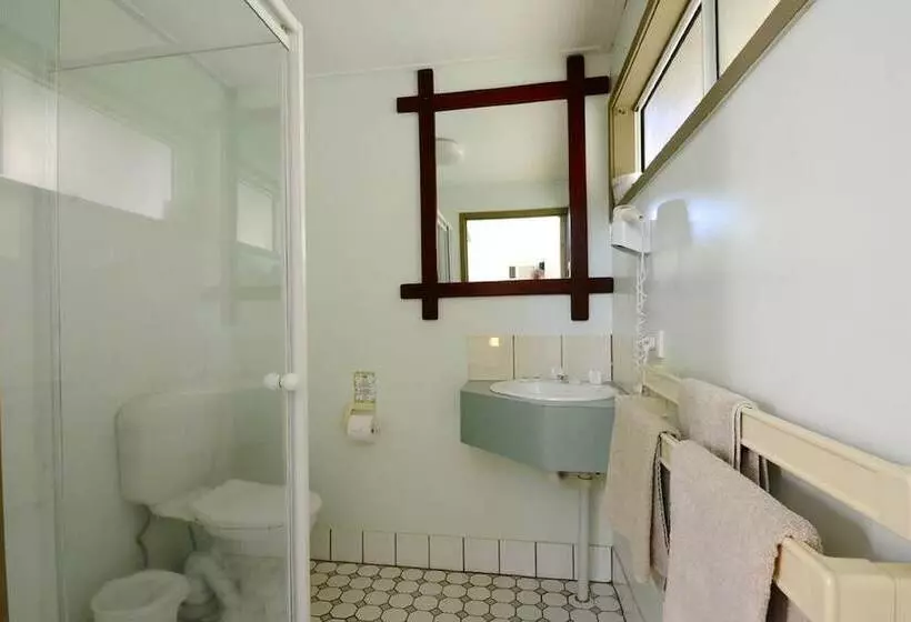 Отель Ferntree Rainforest