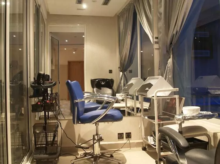 هتل Imperial Holiday