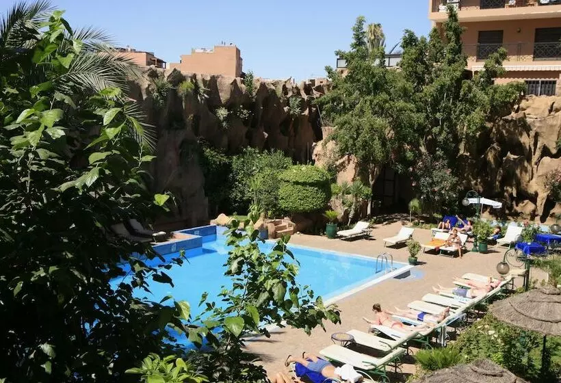 هتل Imperial Holiday