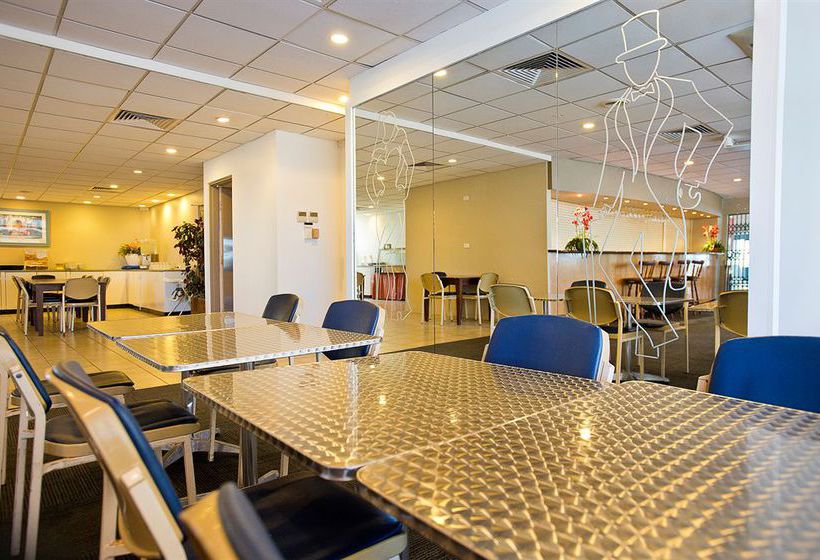 בית מלון כפרי International Beach Resort