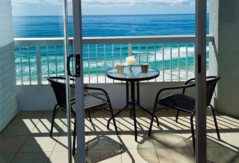 בית מלון כפרי International Beach Resort