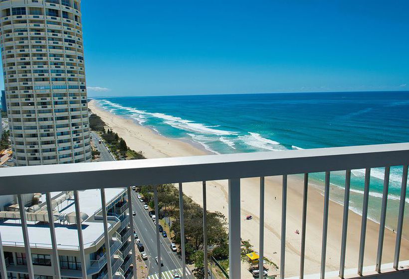 בית מלון כפרי International Beach Resort