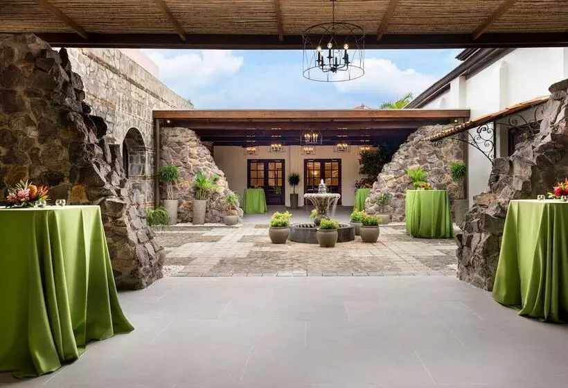 호텔 Los Sueños Marriott Ocean & Golf Resort