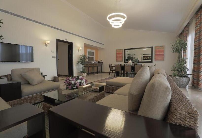 فندق Al Nawras Island Resort