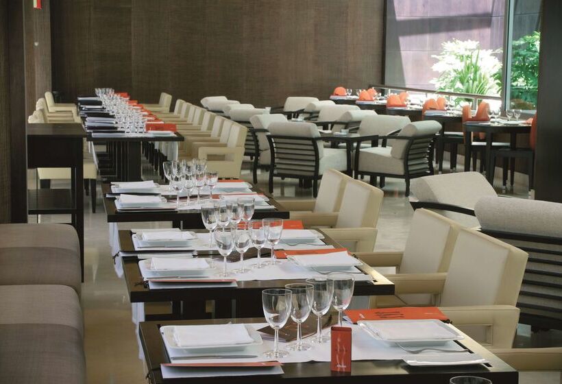 בית מלון כפרי NH Alcorcon