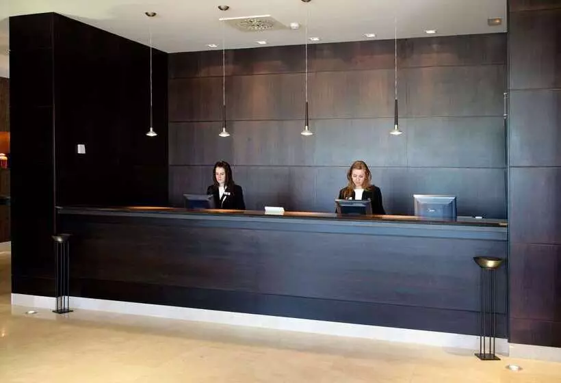 Отель NH Alcorcon