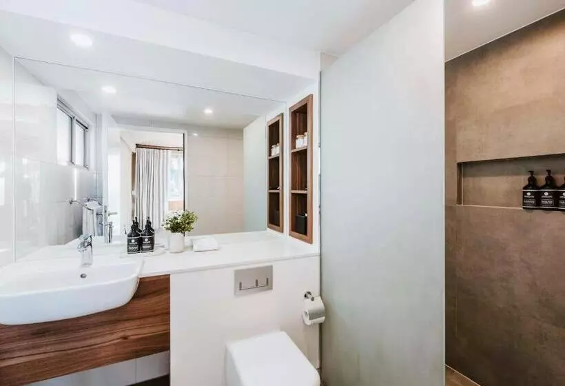 Отель Parklands Resort