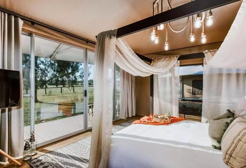 Отель Parklands Resort