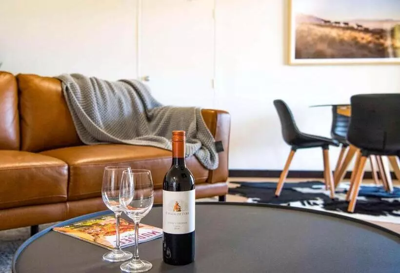 Отель Parklands Resort