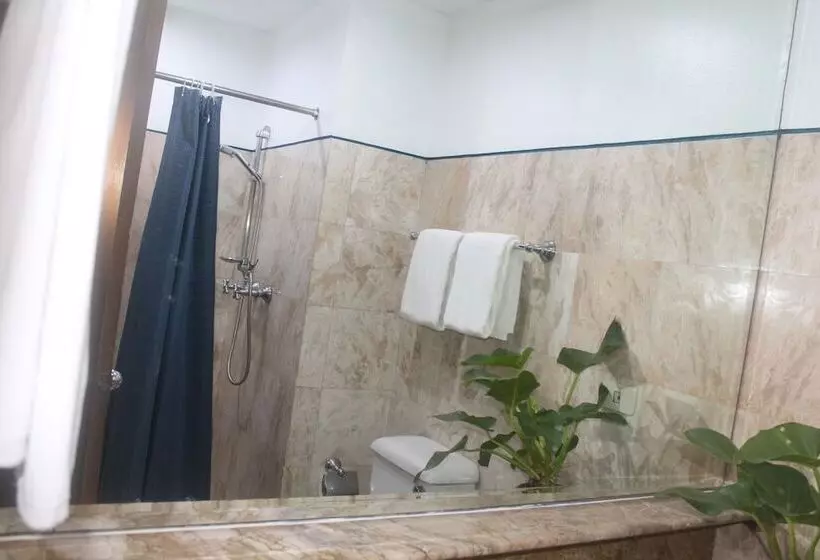 בית מלון כפרי Pearl Manila