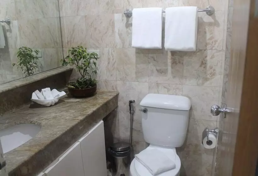 בית מלון כפרי Pearl Manila