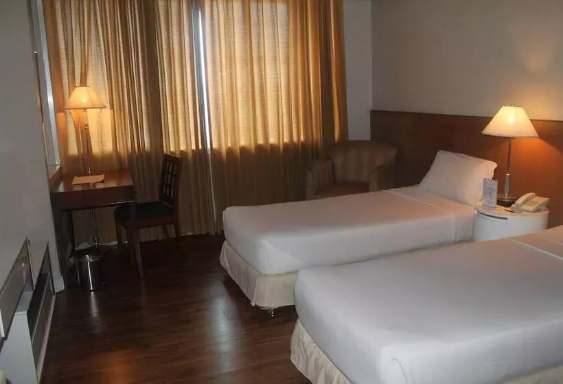 בית מלון כפרי Pearl Manila