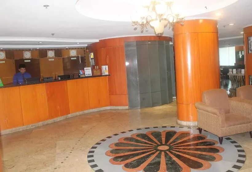 בית מלון כפרי Pearl Manila