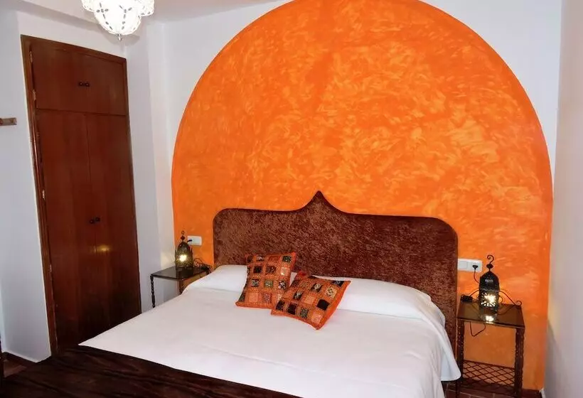 בית מלון כפרי La Fonda Del Califa