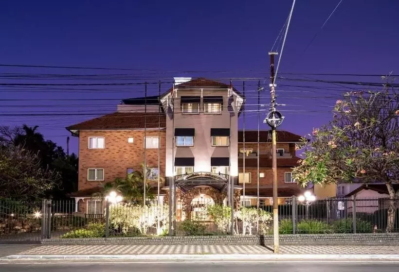 ホテル Villa Morra Suites