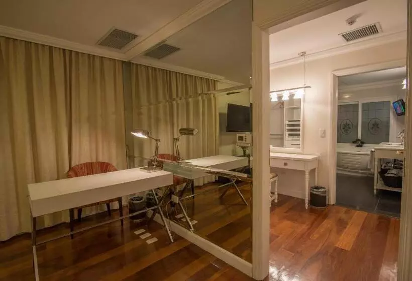 ホテル Villa Morra Suites