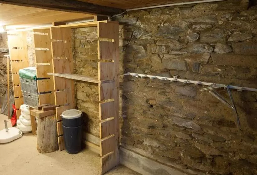 Retkeilymaja Gruppenhaus Im Walliser Alpstyle