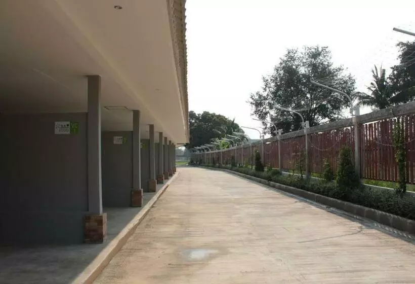 Retkeilymaja Nai Suan Inn