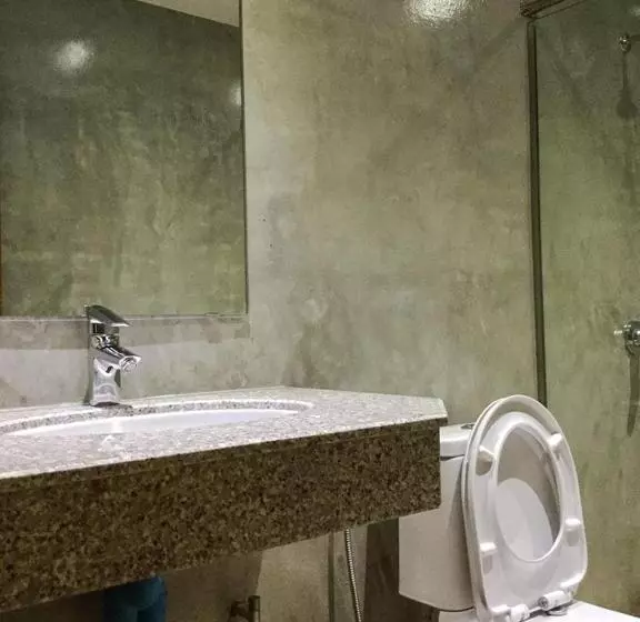 Retkeilymaja Nai Suan Inn