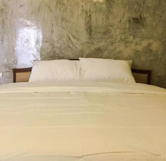 Retkeilymaja Nai Suan Inn