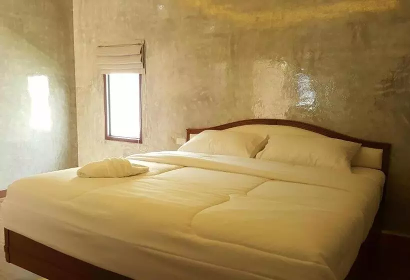 Retkeilymaja Nai Suan Inn