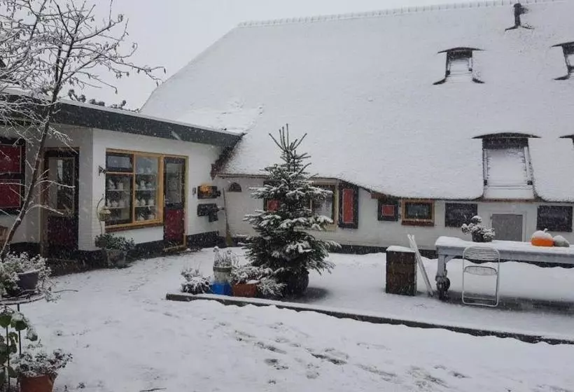 Aamiaismajoitus (B&B) Bloemenboerderij Aperloo