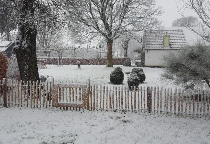 민박 Bloemenboerderij Aperloo