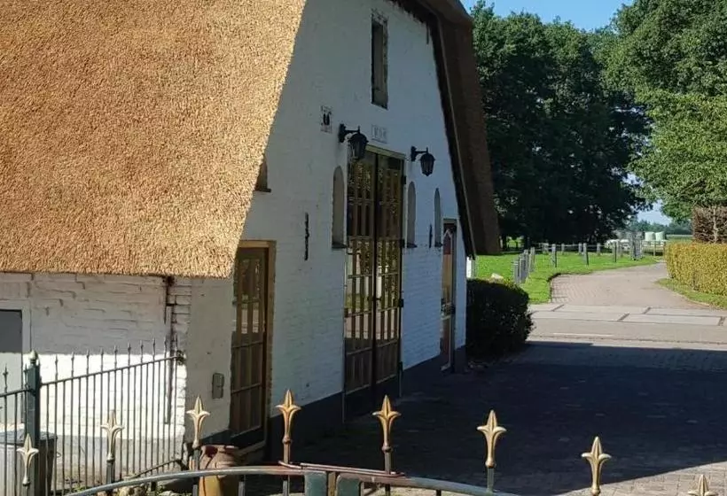 Aamiaismajoitus (B&B) Bloemenboerderij Aperloo