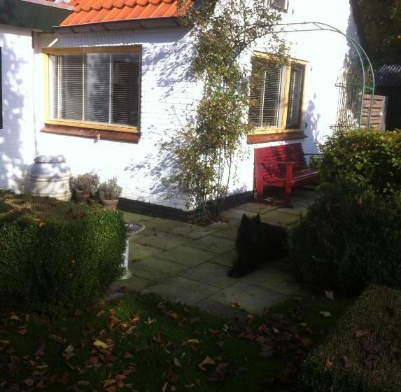 민박 Bloemenboerderij Aperloo