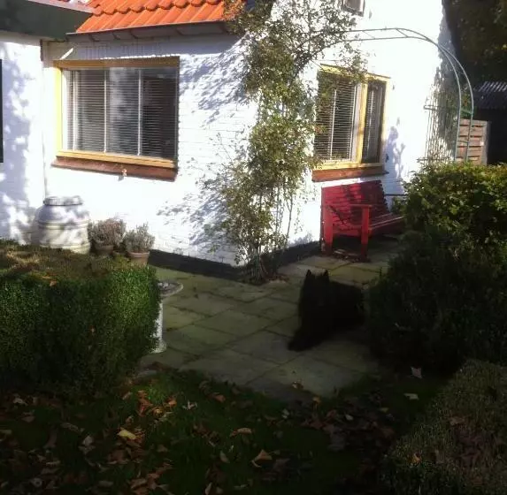 Aamiaismajoitus (B&B) Bloemenboerderij Aperloo