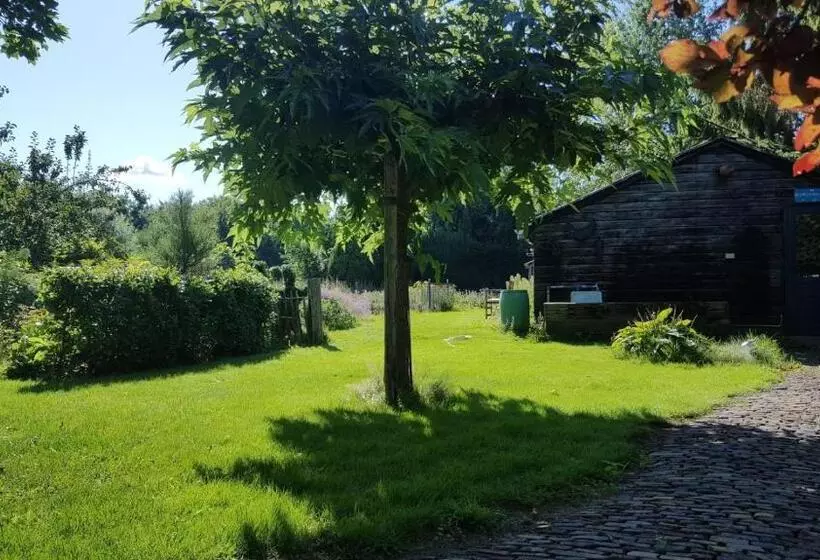 Aamiaismajoitus (B&B) Bloemenboerderij Aperloo