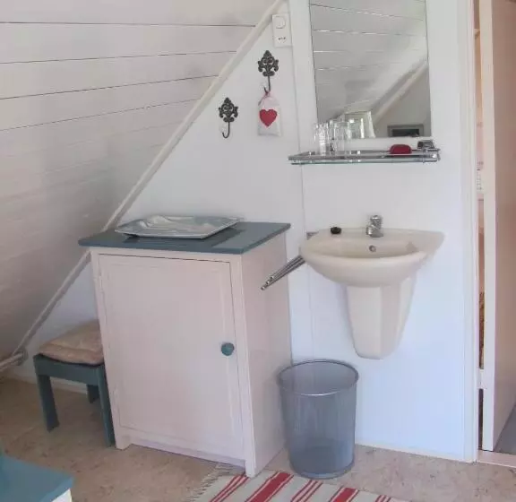 ベッドアンドブレックファースト De Witte Wolk