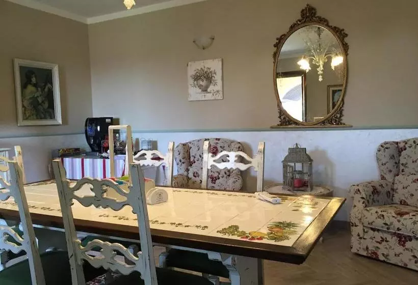 Aamiaismajoitus (B&B) La Cortevecchia