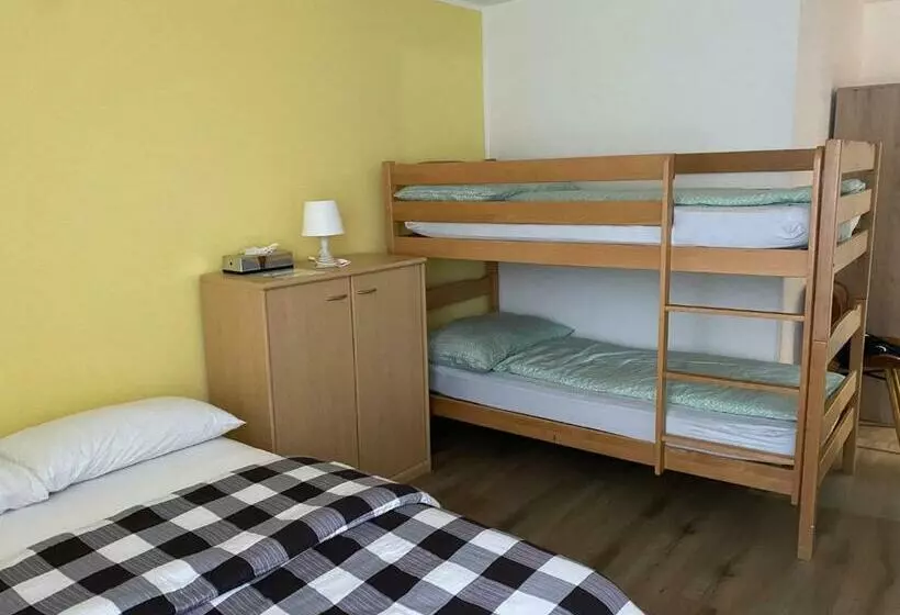 ベッドアンドブレックファースト Ristorante Del Ponte