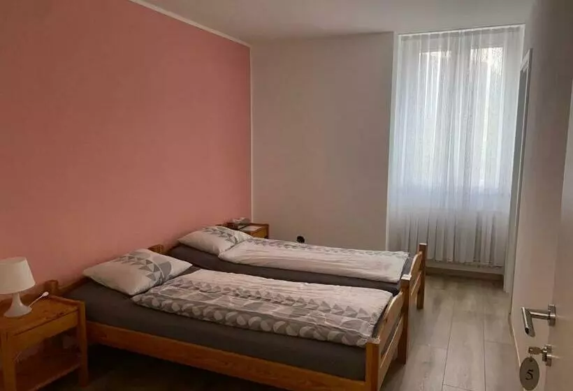 ベッドアンドブレックファースト Ristorante Del Ponte