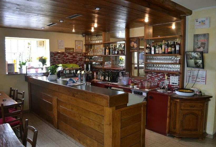 住宿加早餐 Ristorante Del Ponte