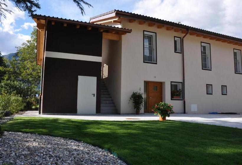 בית מלון כפרי Agriturismo Regusci