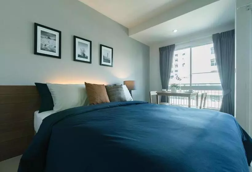 ホテル Thongchen Residence