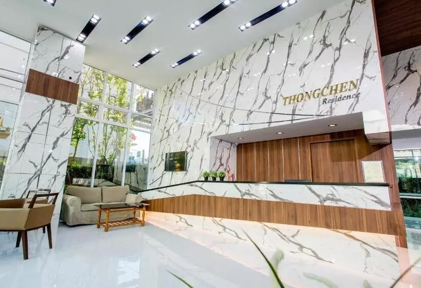 ホテル Thongchen Residence