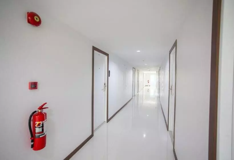ホテル Thongchen Residence