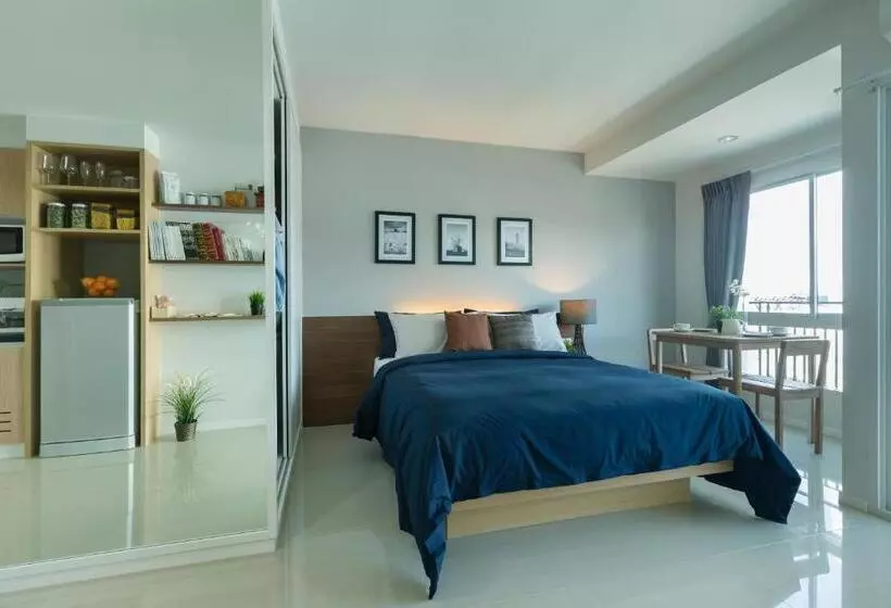 ホテル Thongchen Residence