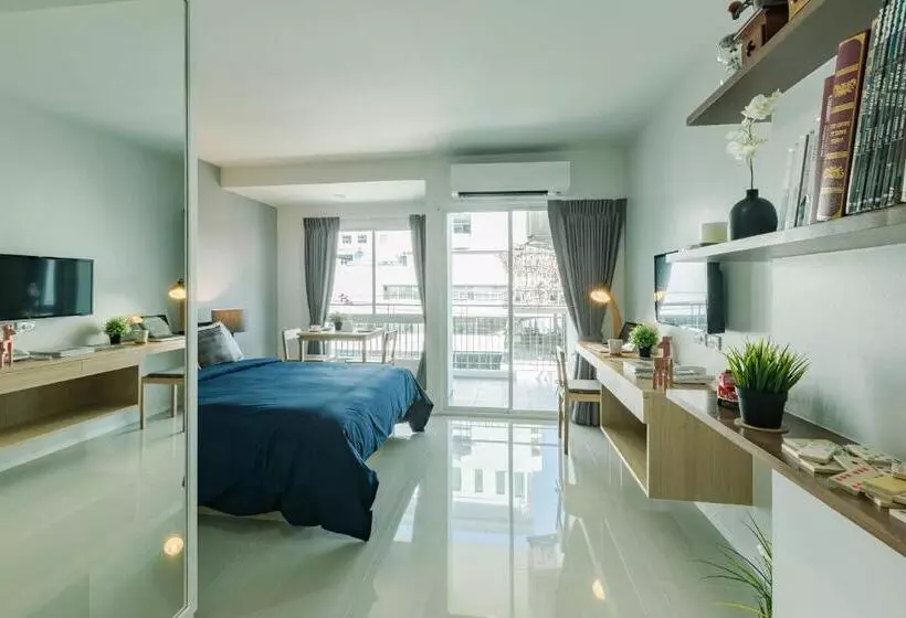 ホテル Thongchen Residence