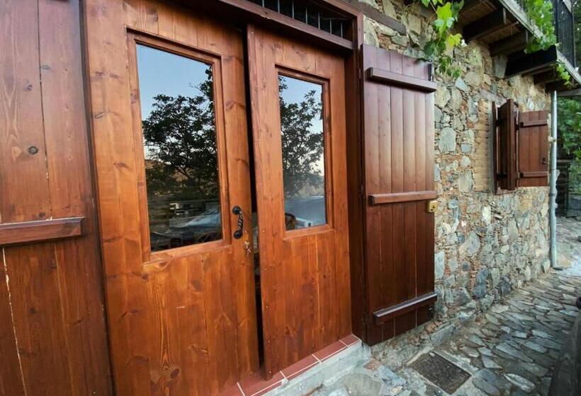 پانسیون Arhontiko Askas Mansion