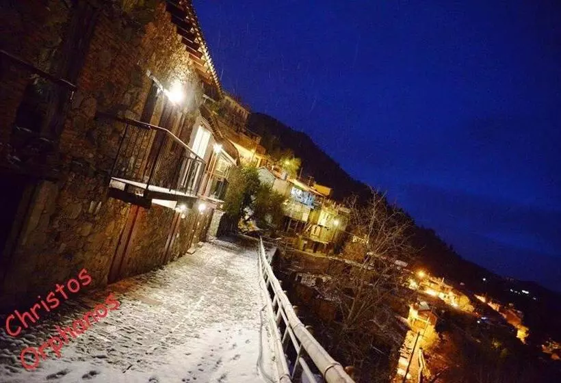 ペンション Arhontiko Askas Mansion